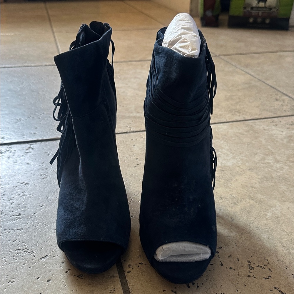 Vince Camuto Navy Suede Peep Toe Heeled Boots W10